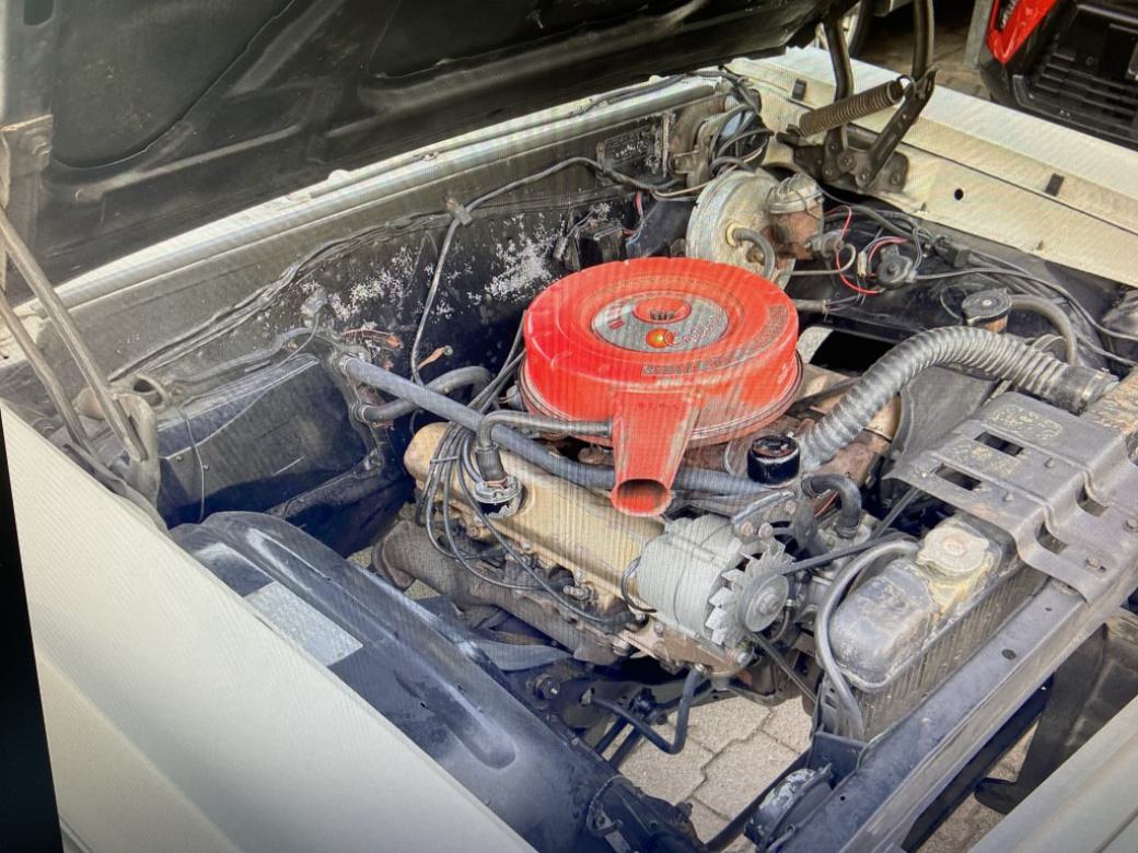 Motorraum Oldsmobile