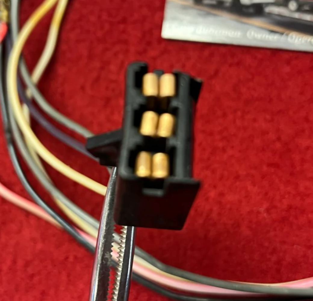 Stecker GMC