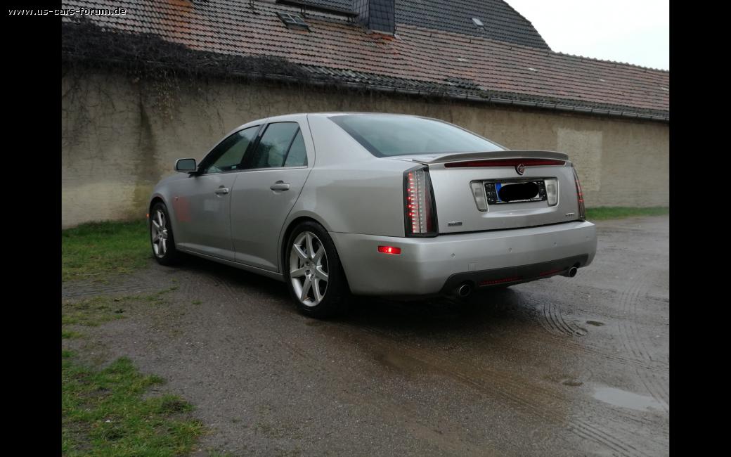 Cadillac STS