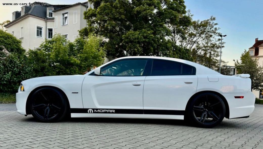 Dodge Charger R T